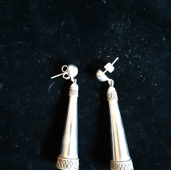 Silver dangle earrings - Picture 2 of 4